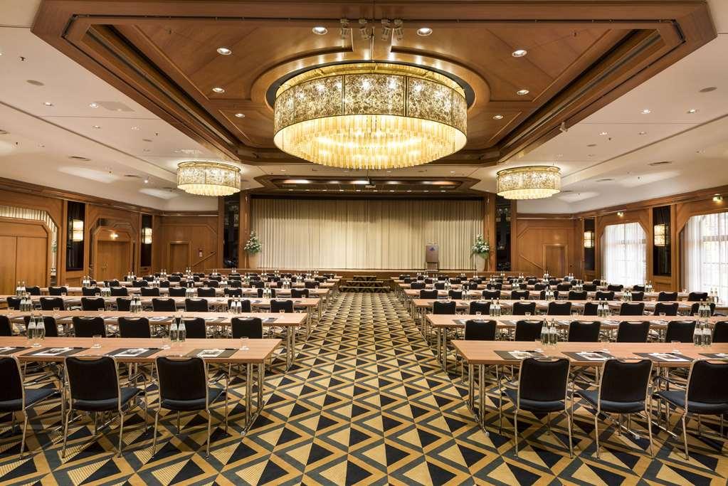 Maritim Hotel Königswinter Facilidades foto